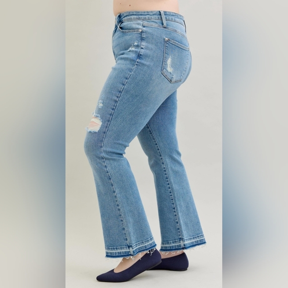 Judy Blue Mid Rise Medium Wash Released Shadow Hem Bootcut Jeans Various NEW - Picture 10 of 16